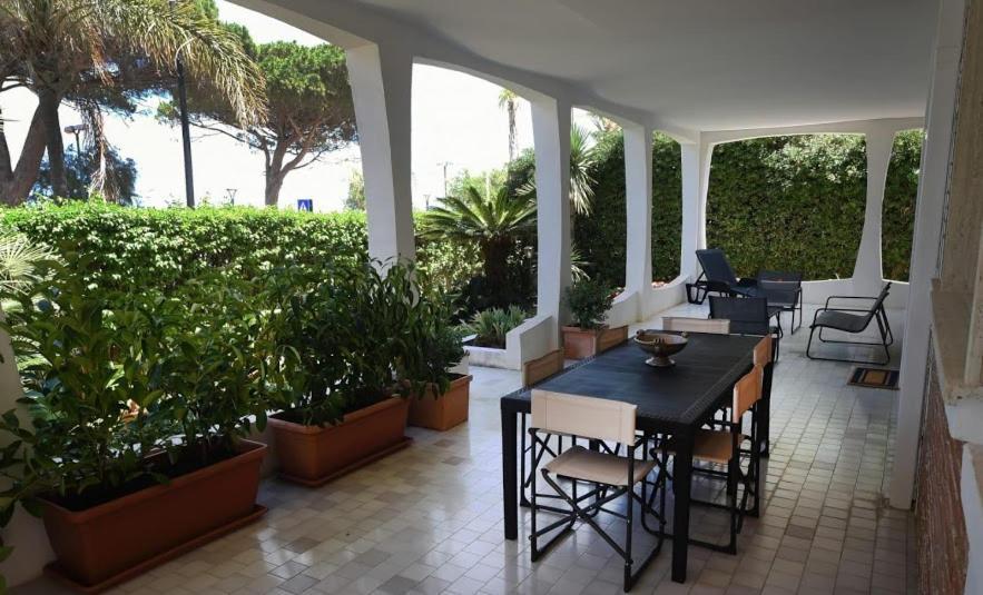 Villa Azzurra Beachfront Mondello - Палермо Екстериор снимка