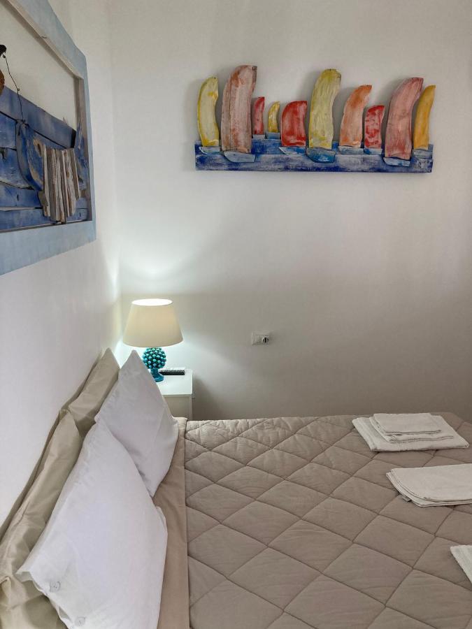 Villa Azzurra Beachfront Mondello - Палермо Екстериор снимка